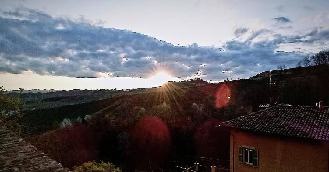 Archi Del '400 Appartamento Barolo Buitenkant foto